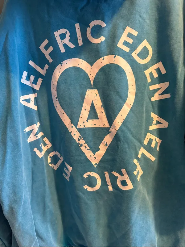 Aelfric Eden Circular Heart Graphic Washed Blue Hoodie - Image 6