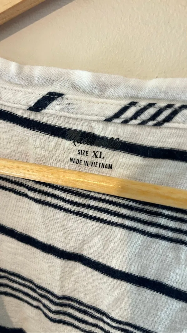 Madewell Black White Striped V-Neck Tank Top Size XL Casual Summer Basic - Image 4