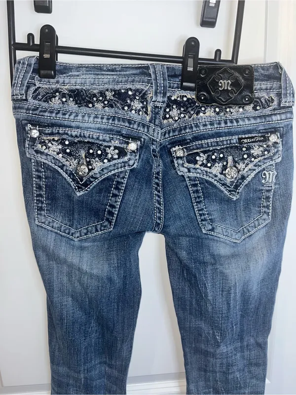 Miss Me Bootcut Straight Leg Floral Crystalized Embroidered Stitched Jeans Sz 27 - Image 6
