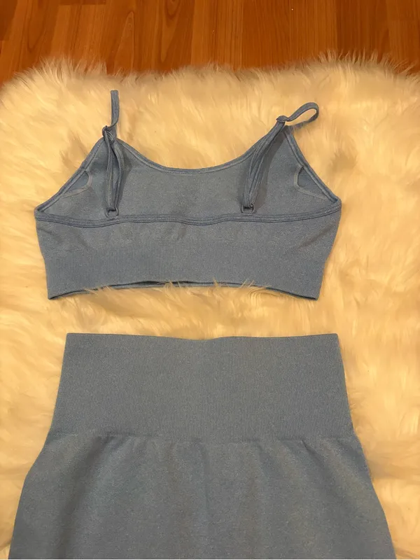 Manon Rosa Light Blue Seamless Two - Image 5