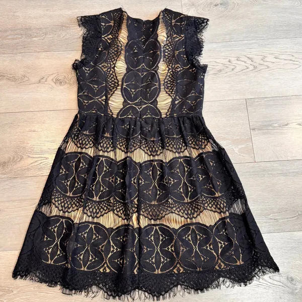 Blu Pepper Medium‎ M Black Lace Nude Illusion Dress Womens Flounce Formal - Image 2