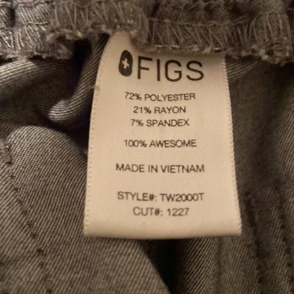 Figs Women’s Graphite Yola Skinny Scrub Pants - Image 7