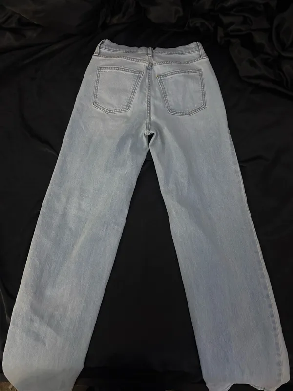 Universal Threads jeans - Image 2