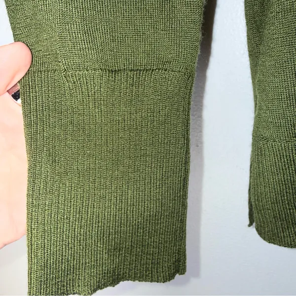 J Crew Green Turtle Neck Oversized‎ Merino Wool Sweater Medium - Image 5