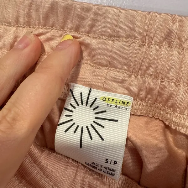 Pink and‎ white aerie sweat shorts - Image 2