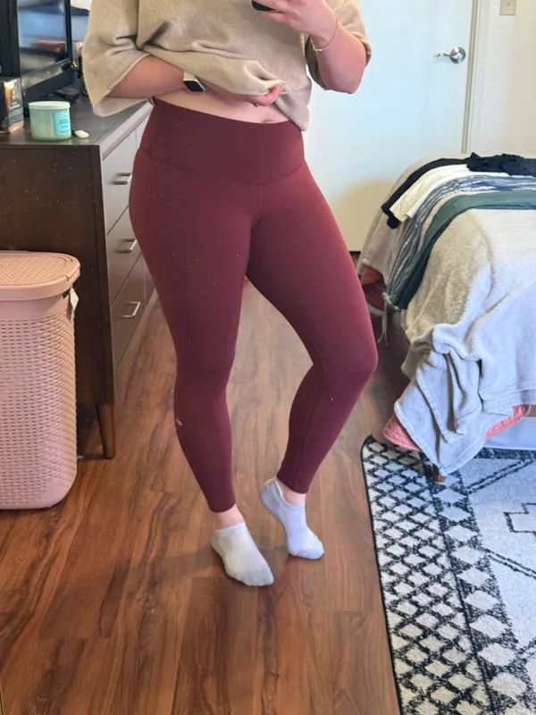 Alo Yoga Leggings - Image 3