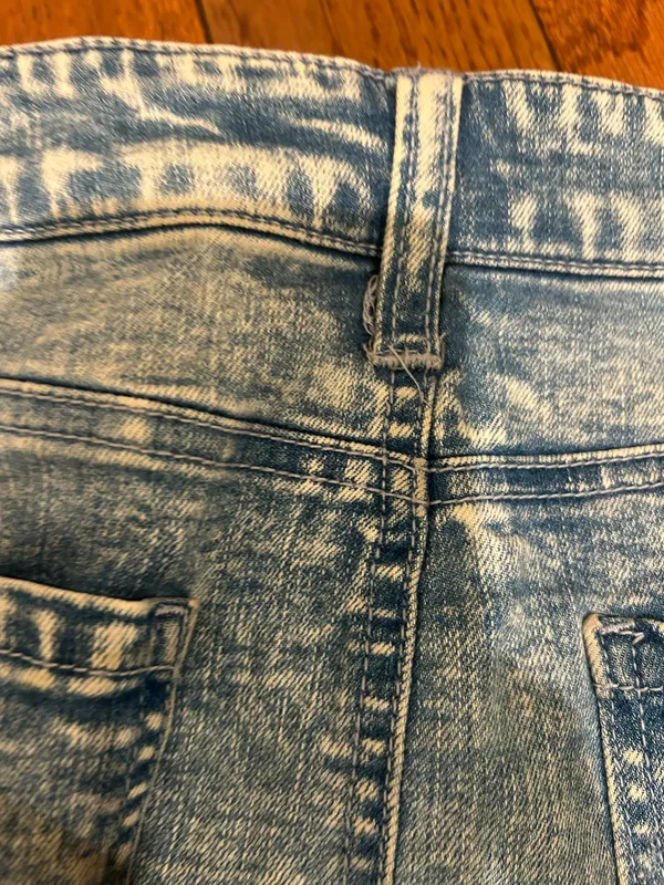 Tinseltown Crossover-Waist frayed hem Ripped Embellished Denim mini Skirt, 11 - Image 15
