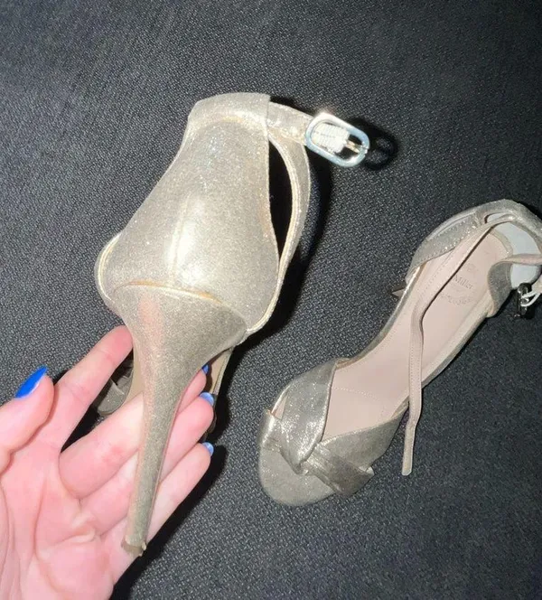 Gold Heels Size 10 - Image 5