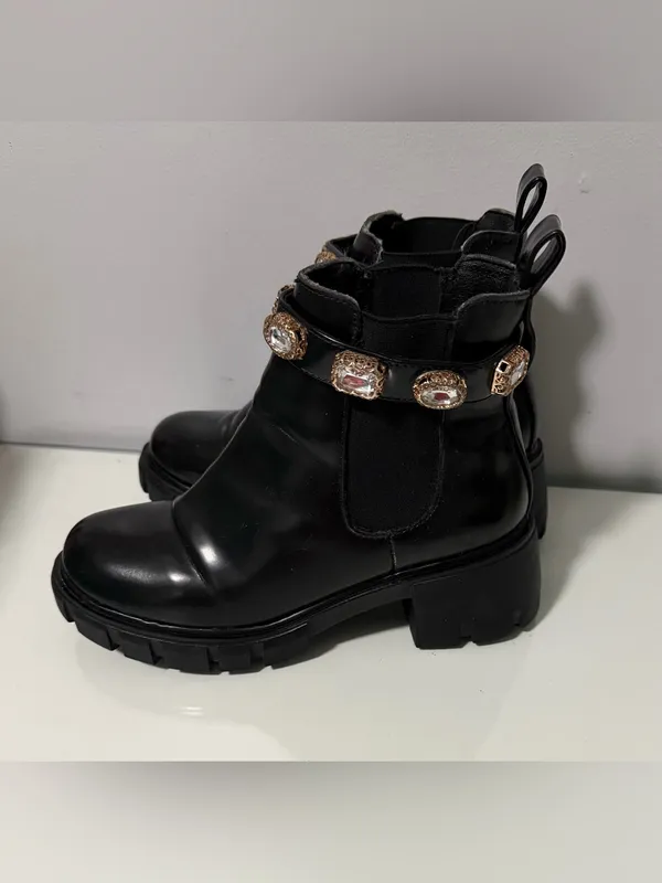 Steve Madden Black Leather Ankle Boots with Crystal Embellished Strap - Image 2