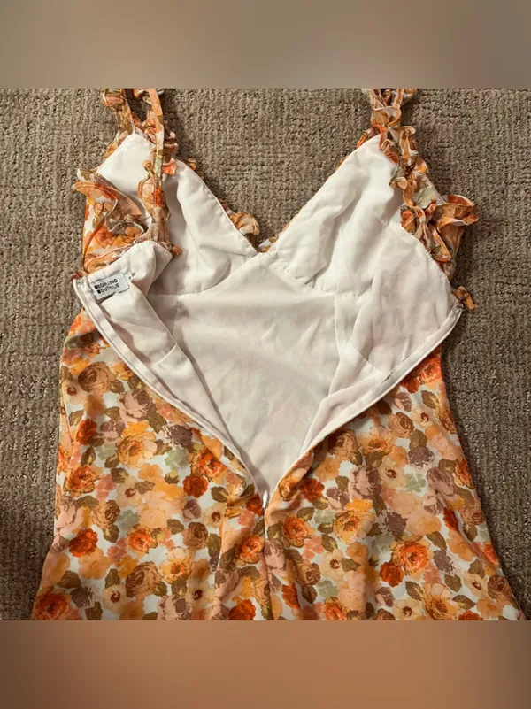 Beginning Boutique Yellow and Orange Floral Dress - Image 7