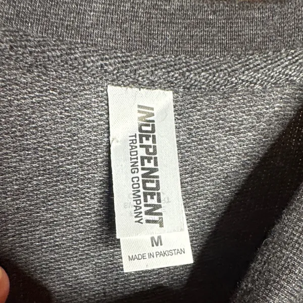 NWT Independent Trading Company Gray Volleyball USA Sweatshirt Size Medium - Image 3