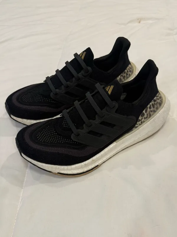 adidas Ultra Boost Light Women's 9.5 Core Black Leopard ID2932 - Image 2