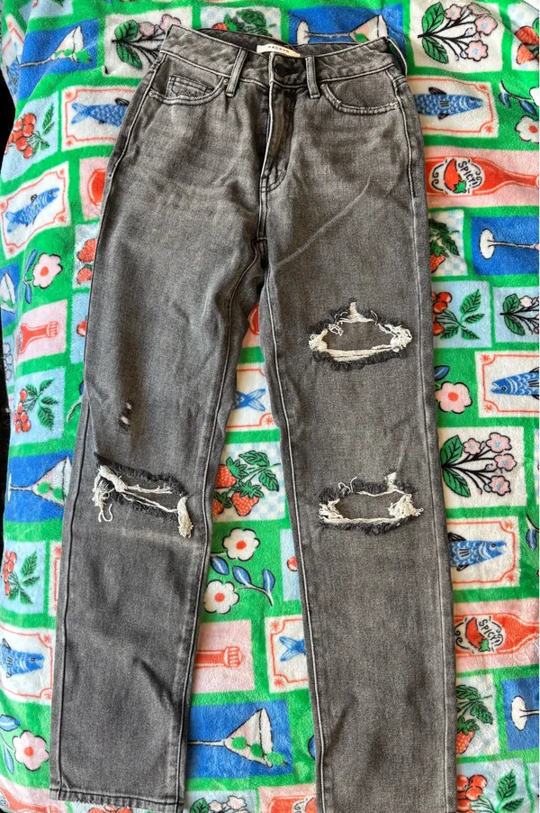 PacSun Mom Jeans - Image 3