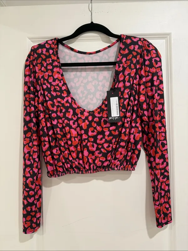 NWT Nasty Gal Pink & Red Animal Print Long Sleeve Crop Top - Image 3