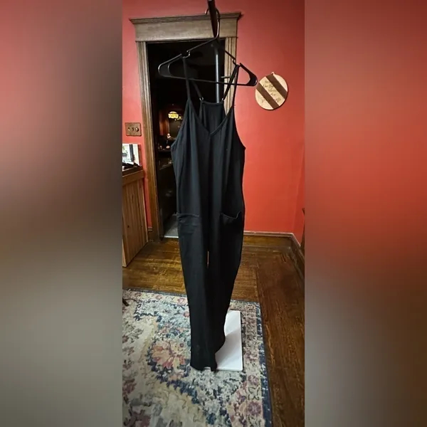 Racer back onesie NWOT black long pants two pockets adj straps sz small - Image 9