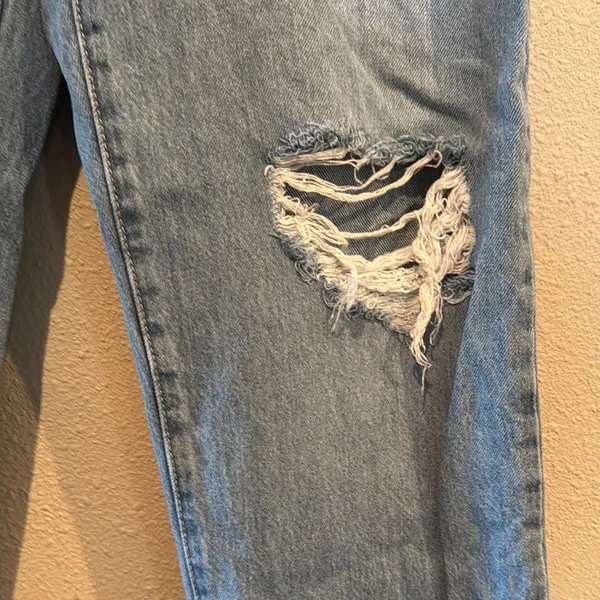 Levi’s Vintage Style Baggy Blue Jeans - Image 4