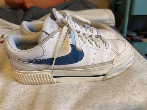 Nike Court Legacy Lift Women’s Sneakers - Image 2