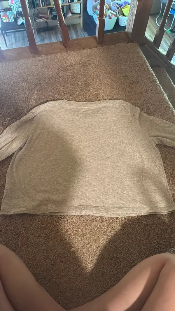 PINK Victoria's Secret Crop Long Sleeve - Image 2