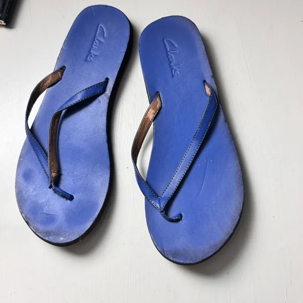 Clarks Women’s Cobalt Blue Low Heel Casual Style Sandals - Image 2