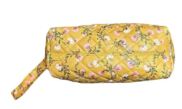 Steve Madden Floral Travel Bag 9'' x 10'' - Image 5