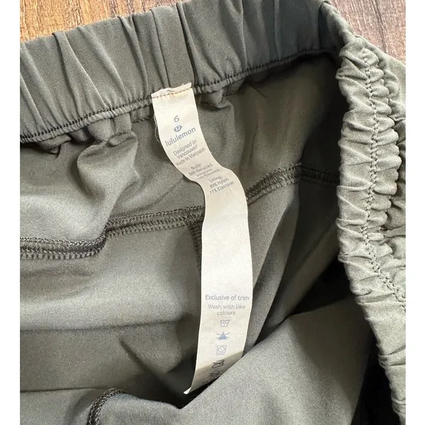 Lululemon Evergreen Final Play Crop *23" Size 6 - Image 4