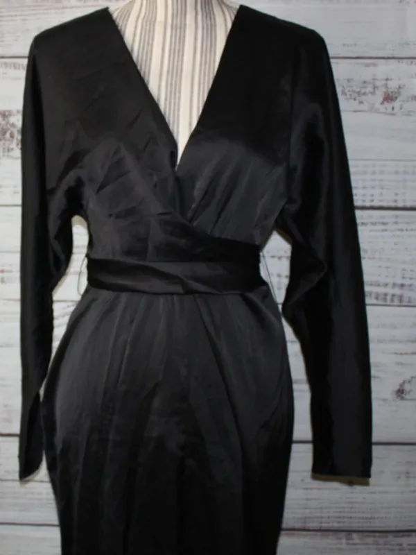 NWT ASOS DESIGN satin midi black dress with batwing sleeve and wrap waist Size 6 - Image 3