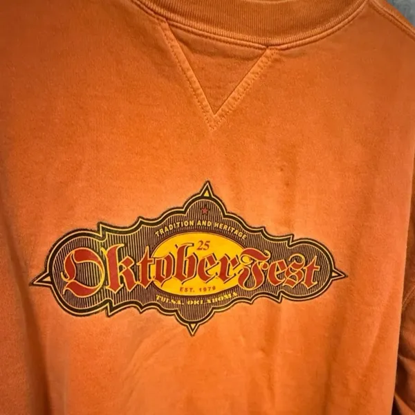 Vintage 2004 Flash Avanti Oktoberfest Sweatshirt - Image 4