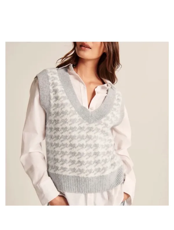 Abercrombie Gray and White Houndstooth Vneck Sweater Vest - Image 7