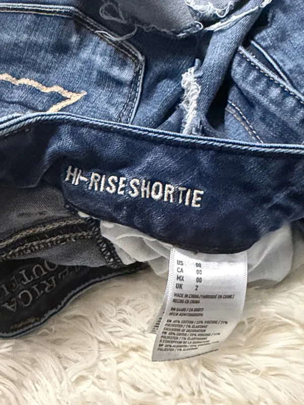 American Eagle Outfitters Hi-Rise Shortie - Image 3