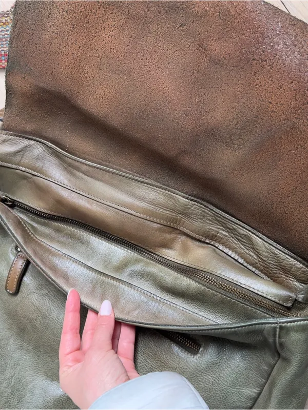 Free People We The Free Benton Messenger Bag in Olive Green - New w/ Flaw - Image 10