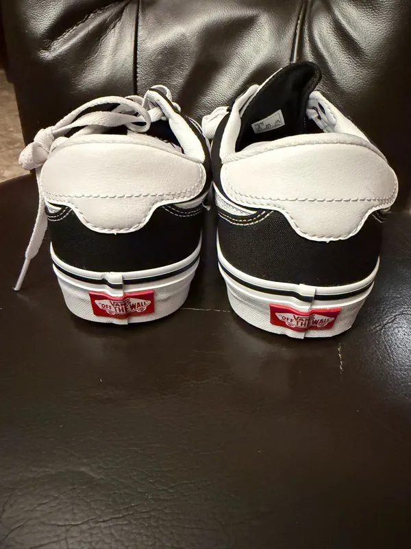 Vans  - Image 3