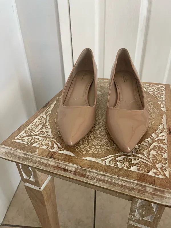 Charles by Charles David Toe Kitten Heel Pumps. - Image 4