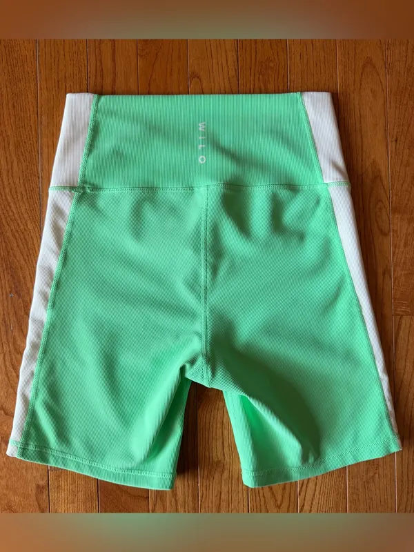 Wilo The Label Ribbed Cross Waist Biker Shorts Mint Green White Stripe Medium M - Image 3