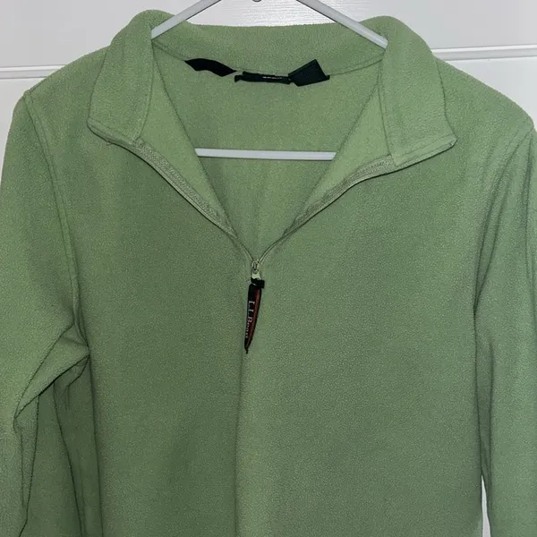 L.L. Bean Polartec Green Sweatshirt Size L - Image 2