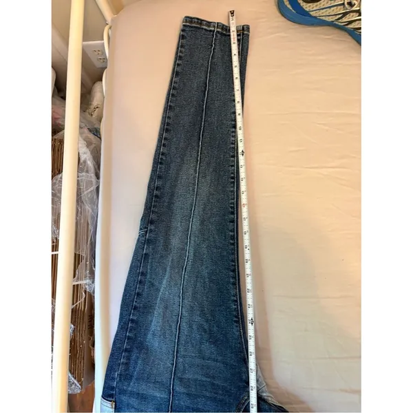 Revice Venus Crop Stargazer Star Patch Jeans 31 NWT - Image 11