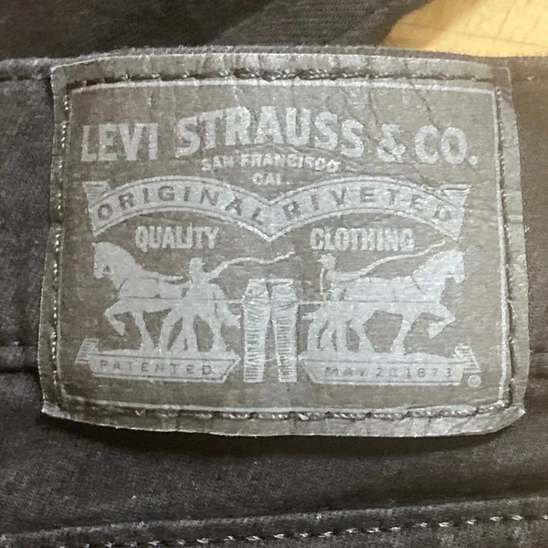 Levi's Classic Straight Women's Black High Rise Relaxed Denim Jeans Size XL - Image 4