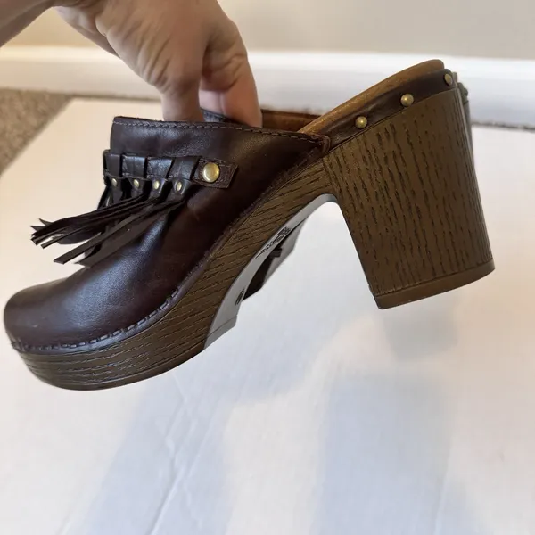 Dansko Shoes Womens Size 40 Leather Clogs Block Heel Stud Fringe Mule Retro - Image 5
