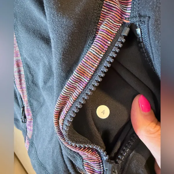lululemon define jacket - Size 4 - Image 2
