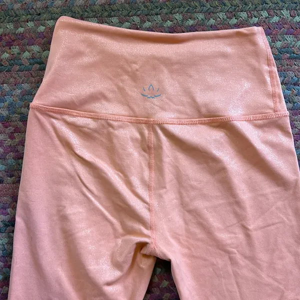Nwot Beyond Yoga Orange Peach Sparkle Leggings - Image 5