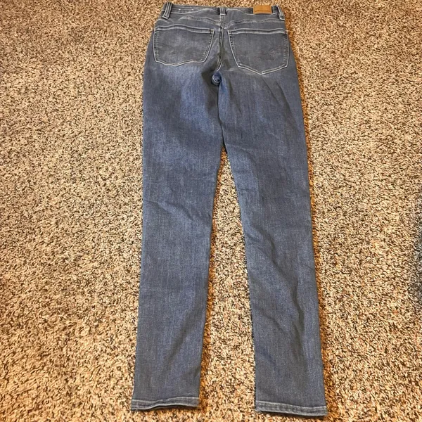 American Eagle Super High-Rise Jeggings‎ Size 4 Long Blue Wash Denim Jeans - Image 8