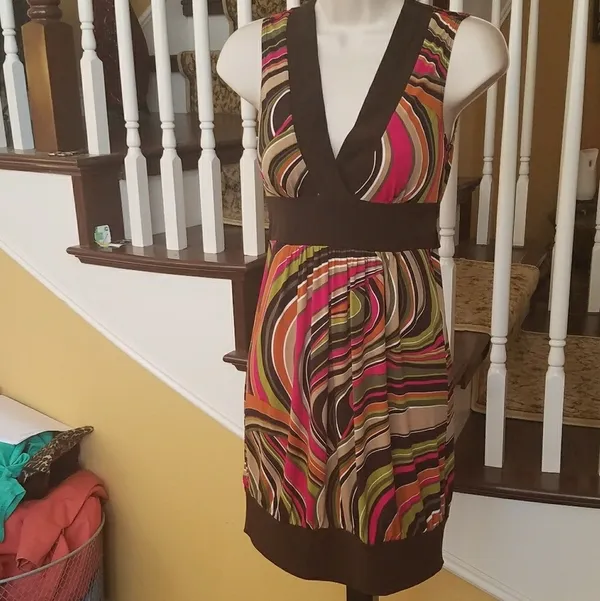 IZ Byer short mini dress ties in back size Small - Image 2