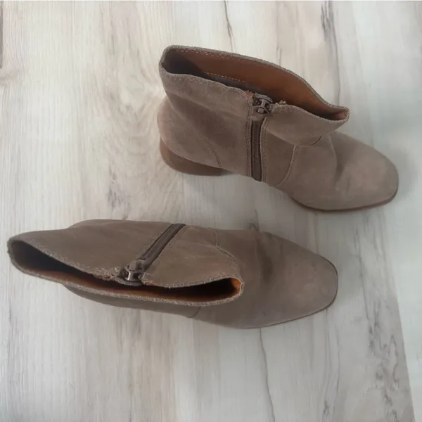 Lucky Brand Taupe Suede Ankle Western Booties - Image 2
