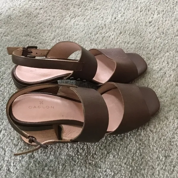 ULTRA COMFY leather sandals 🌷🌷🌷NWOTB - Image 3