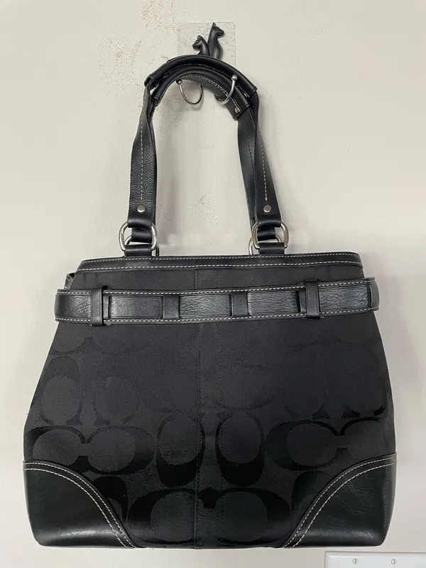 Vintage COACH HAMPTONS BLACK SIGNATURE C PYTHON STRIPE TOTE Big Logo - Image 2