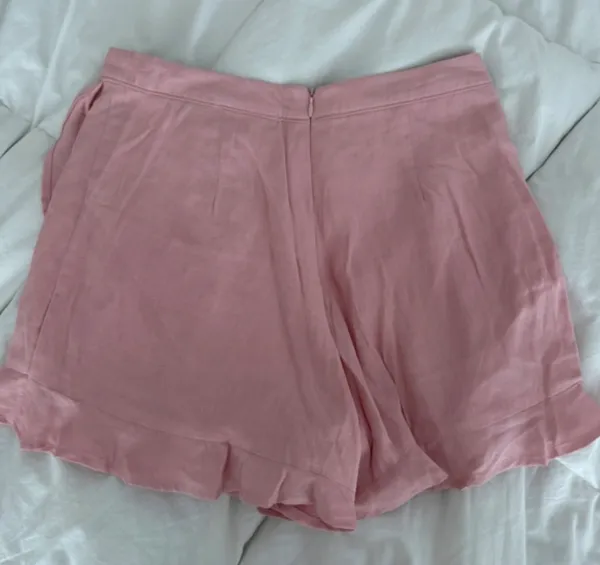Altar'd State ruffle mini skirt/skort size M  - Image 3