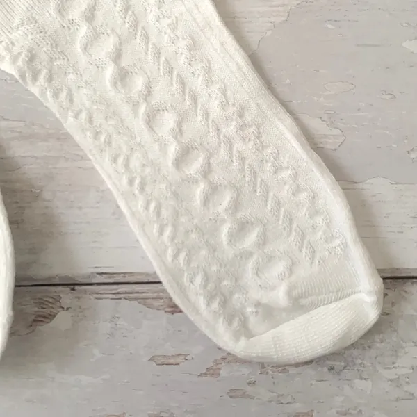 Urban Outfitters Women’s Yellow Green White Knit Pattern Crew Socks Brand NEW - Image 3