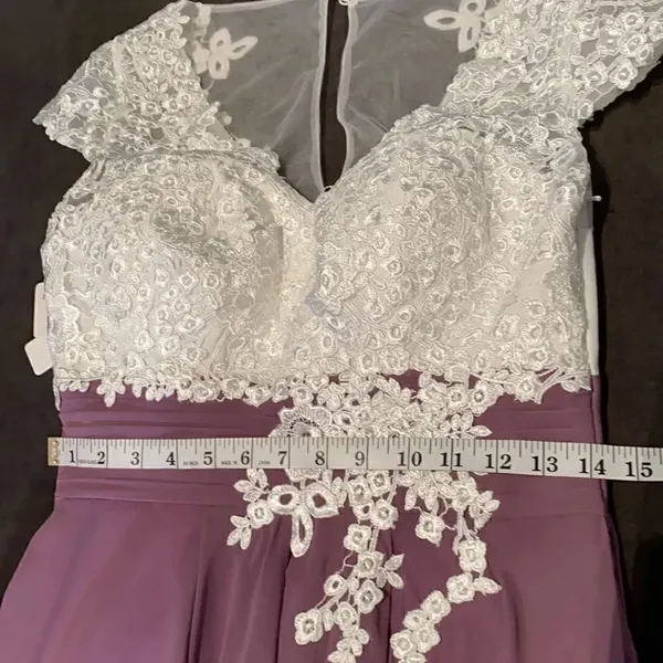 Women’s Ivory Lace Top Chiffon V-Neck with Cap Sleeves Dress Size 4 NWT - Image 9