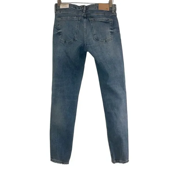 ✨Zara Mid Rise Skinny Ankle Sz 6 Jeans Raw Hem Dark Wash Distressed Destroyed✨ - Image 5