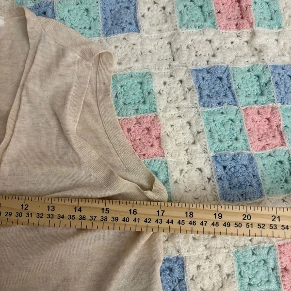 Divided H&M Knit Vest Size S Beige Sleeveless Button Up Cardigan Top - Image 4