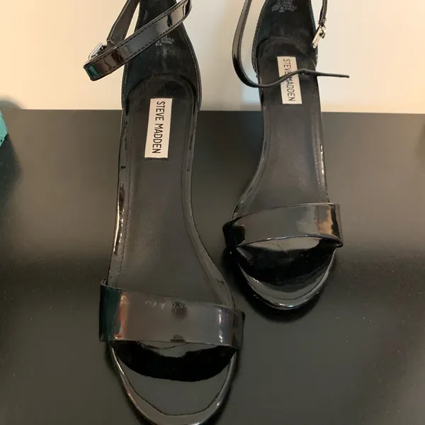 Steve Madden Black Patent Leather Heels - Image 3